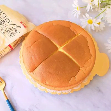 酸奶開花蛋糕，爽滑細(xì)膩，口感特別好，快來學(xué)！